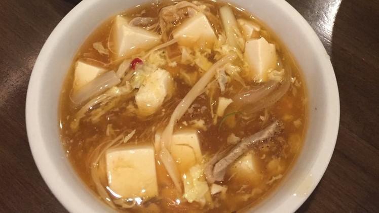 San Ra Tang / 산라탕 / 酸辣湯 · Hot and sour soup.