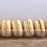 Box Of 6 Vanilla'S Macarons · Box of 6 macarons. A small round cake with a meringue-like consistency, made with egg whites...