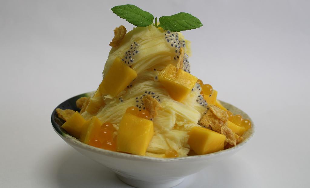 Mango Snow Ice · Please eat right away! It melts quickly.