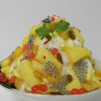 Pineapple Snow Ice · Please eat right away! It melts quickly.