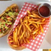 Capybara Sausages & Peppers · Vegan sausages, Caramelized onions and peppers, Pico de gallo and cilantro aioli. Choice of ...