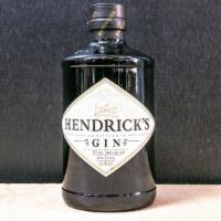 Hendrick'S · 750 ml gin (41.4% abv).