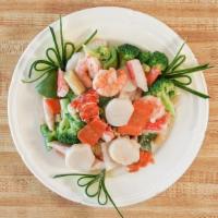 Seafood Combination · Lobster meat, jumbo shrimp, crabmeat and scallops mixed with chinese vegetable, cooked in wh...