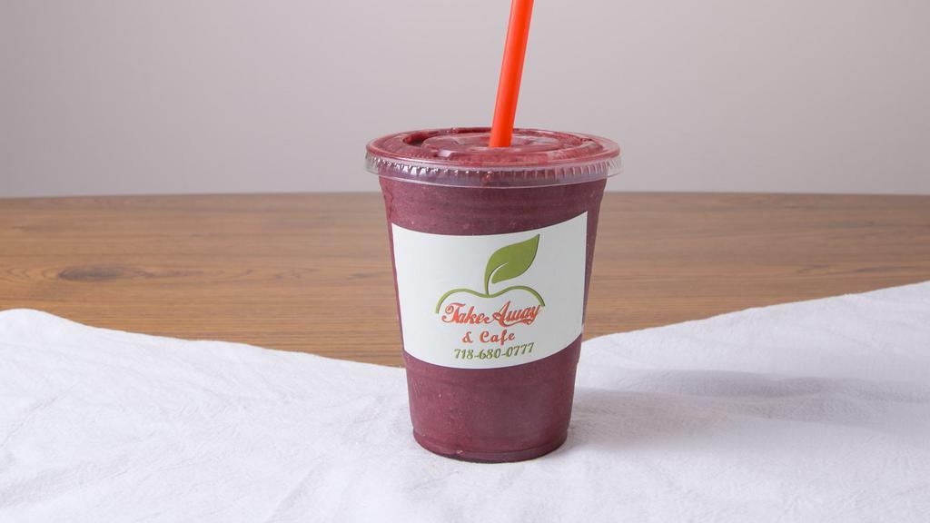 Berry Delicious Smoothie · Strawberry, blueberry and blackberry.