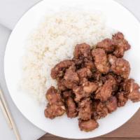 General Tso'S Chicken（左宗鸡） · With white rice. Hot and spicy.
