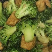 Broccoli Tofu · Sautéed broccoli and tofu in brown sauce.