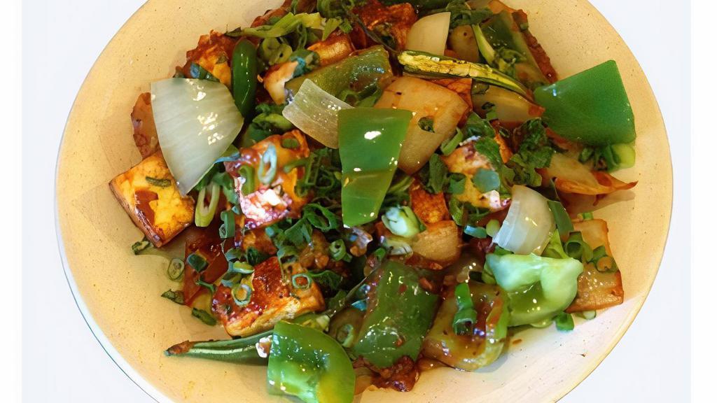 C4 Chili Paneer Curry · Paneer cubes cooked in indo-Chinese style with chillies and pepper *vegetarian and spicy*