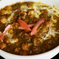M6 Palak Chana · Chick peas & Spinach simmered in herbs