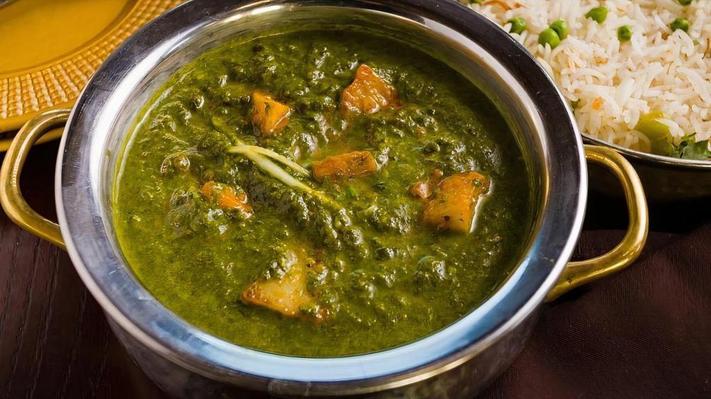 Aloo Saag · Spiced potatoes with creamy pureed spinach