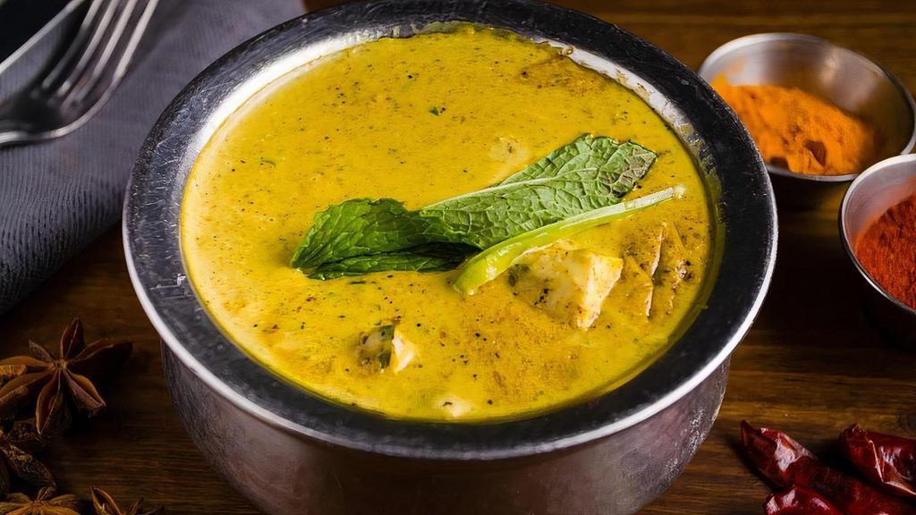 Paneer Kali Mirch · Indian cottage cheese simmered in a creamy black pepper based sauce