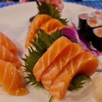 Salmon Special · 3pcs sushi, 6 pcs sashimi, and 1 salmon roll.
