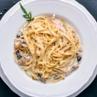 Italiano Alfredo Spaghetti · Customer's favorite of spaghetti style pasta beaded with italiano alfredo.