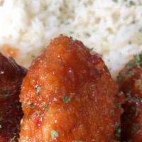 General Tso Chx · Seitan chicken bites tossed in general tso sauce and sesame seeds. Served with white rice.