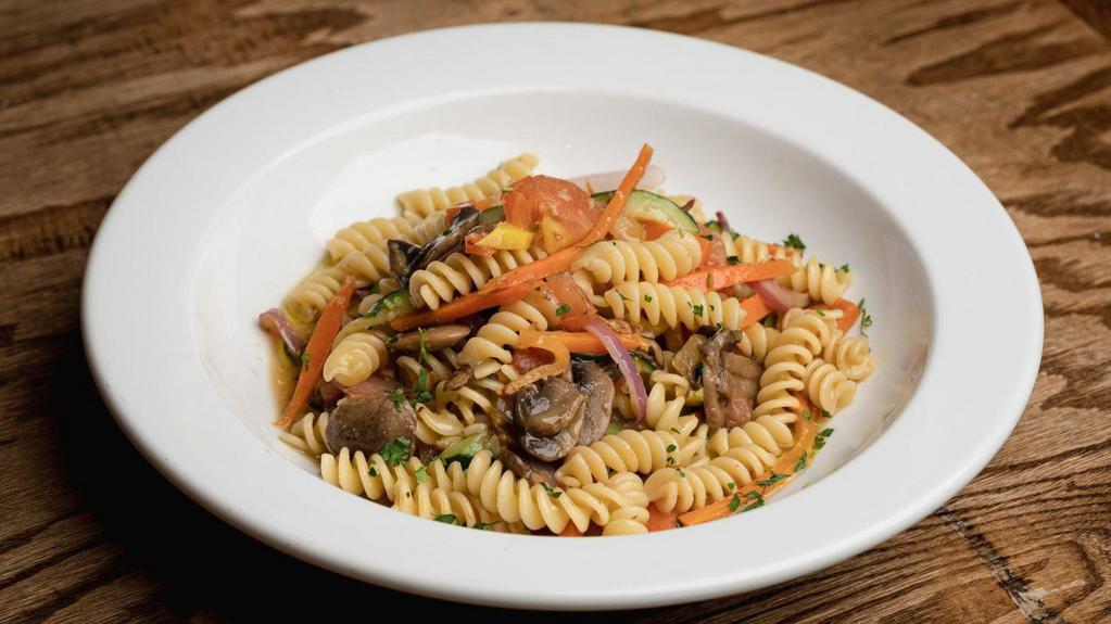Fusilli  Primavera ( Vegetarian) · Carrots, zucchini, mushrooms, onions, tomatoes in garlic & olive oil sauce with fusilli shaped pasta