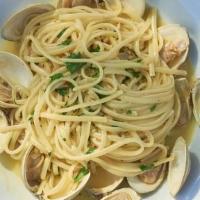 Linguini And Clams · Little Neck Clams, White Wine