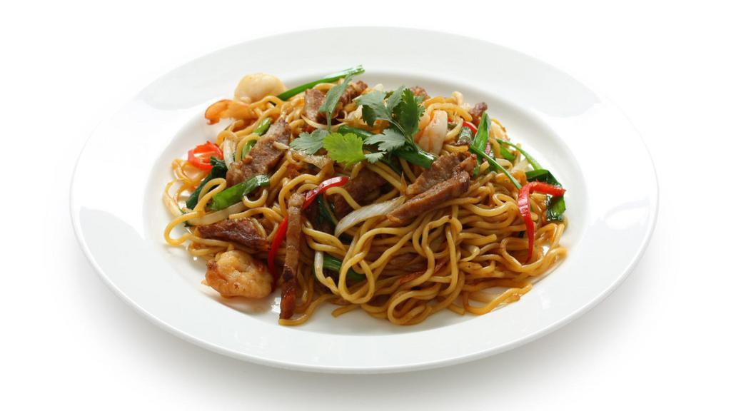 Shrimp Chow Mein · Fresh chow mein noodles, cooked shrimp, farmer's market cabbage, carrots and chef's sauce.