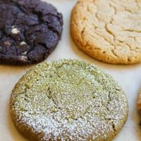 6 Cookies Assorted  · Chocolate Chip or Snickerdoodle