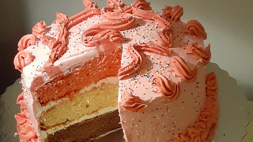 Strawberry, Vanilla-Choc Cake (1 Slice) · 