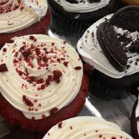6 Pack Variety Flavor Cupcakes · Variety of moist cupcake flavors with delicious toppings