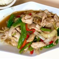 Pad Khing · Sautéed with fresh ginger, onions, scallions, bell peppers, and mushrooms.