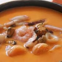 Cazuela De Mariscos · Seafood casserole