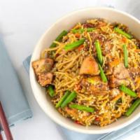Chicken With Lo Mein Noodles · Noodles served with Chicken, Carrots, Broccoli, and Special Sauce.