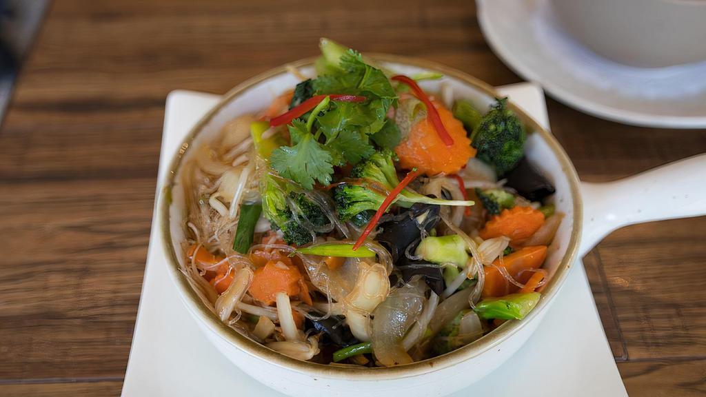 Eight Secret · Vegetarian. Sautéed glass noodle, black mushroom, scallion, celery, carrot, onion, broccoli, and beansprout.