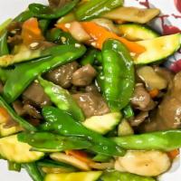 Beef With Snow Pea Pods · 