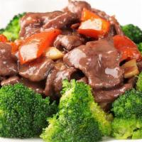 Beef W/ Broccoli西芥蘭牛肉 · 