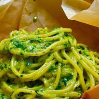 Spaghetti Pesto · Roasted Pine-Walnut Pesto
