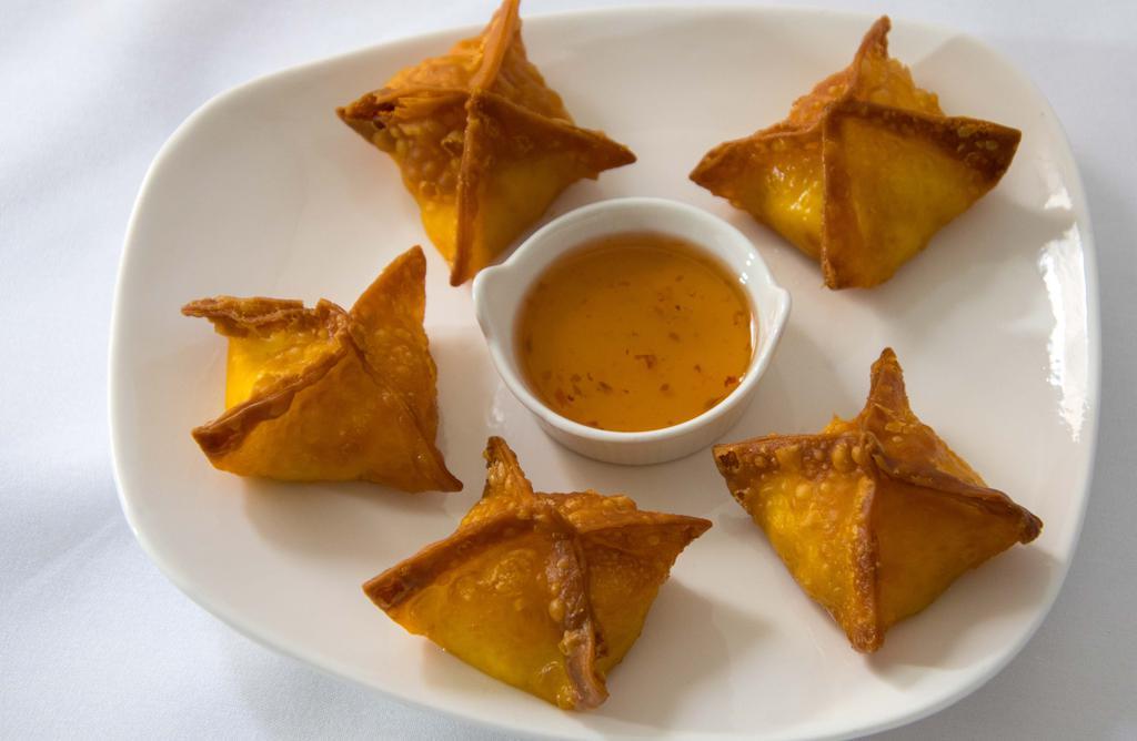 Cheese Crab Rangoon (5) · Recommends. Crispy wontons fried to golden perfection and filled with a classic cream cheese crab rangoon filling.