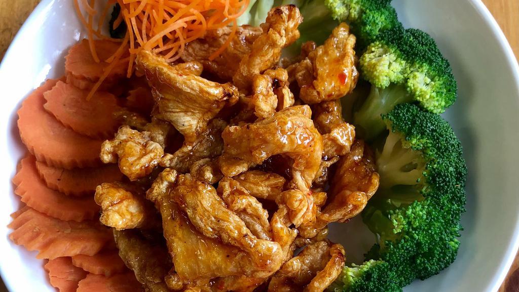 Volcano Chicken · Deep fried chicken with sweet chili sauce served with steamed carrot and American broccoli served with Jasmine  rice.