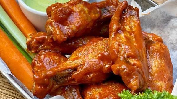Chipotle Chicken Wings · Delicious chipotle chicken wings!!
