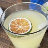 Margarita Tradicional · Pueblo Viejo tequila, fresh lime juice, triple sec