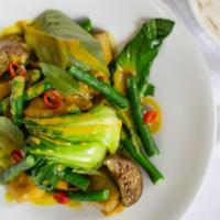 Vegetable Curry (V | Gf) · Yellow curry, tofu, Asian vegetables, sweet potatoes, long beans, Japanese eggplant, tofu, b...