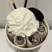  Cookies And Cream · Vanilla Base. Mixed with Oreo cookies. Topped with Oreo, whipped cream and pocky sticks.