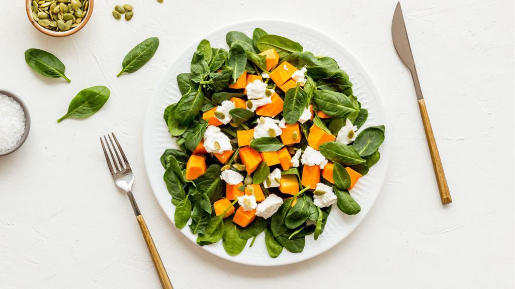 Fresh Mozzarella, Tomato & Basil Salad · Delicious salad made with a tomatoes, mozzarella cheese and fresh basil leaves, topped with a drizzle of olive oil.