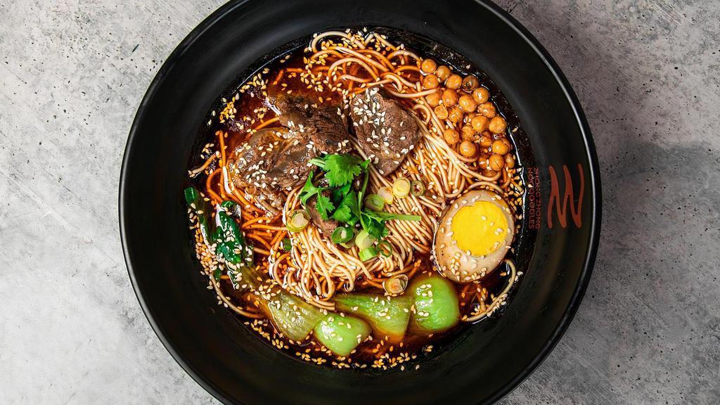Braised Beef Noodle 红烧牛肉面. · 🌶️
Signature Noodle, made with a 36 Hour Beef Bone broth and Beef Shank, Chongqing Szechuan Style