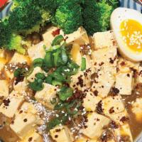 Mapo Tofu Rice Bowl 麻婆豆腐盖饭. · 🌶️ Mild Spicy
Japanese-Chinese Style Mapo Tofu, with Minced Pork