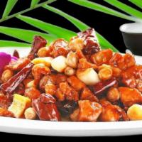 Kong Pao Chicken（宫保鸡丁） · Hot & Spicy.