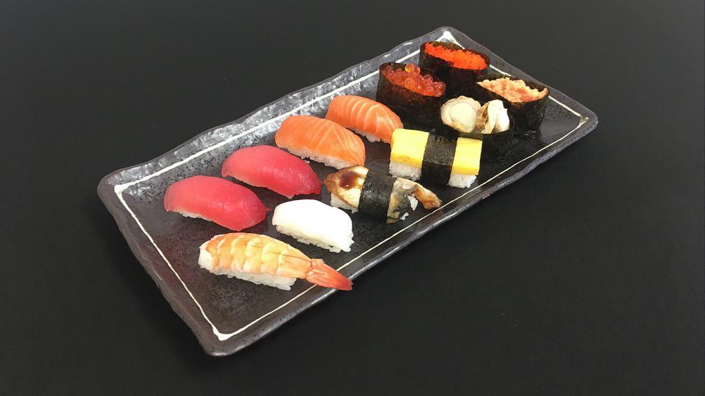 Deluxe Nigiri Bento (12 Pieces) · 2 Ahi, 2 Salmon, Ikura, Masago, Spicy ahi, ebi, Ika,Unagi,Egg ,Scallop.