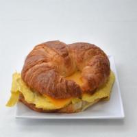 Bec Croissant · Egg, bacon and cheddar cheese on a croissant