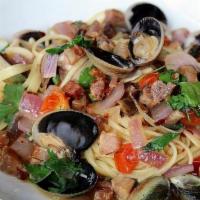 Pasta - Linguine · Clams, Panchetta & Cherry Tomato