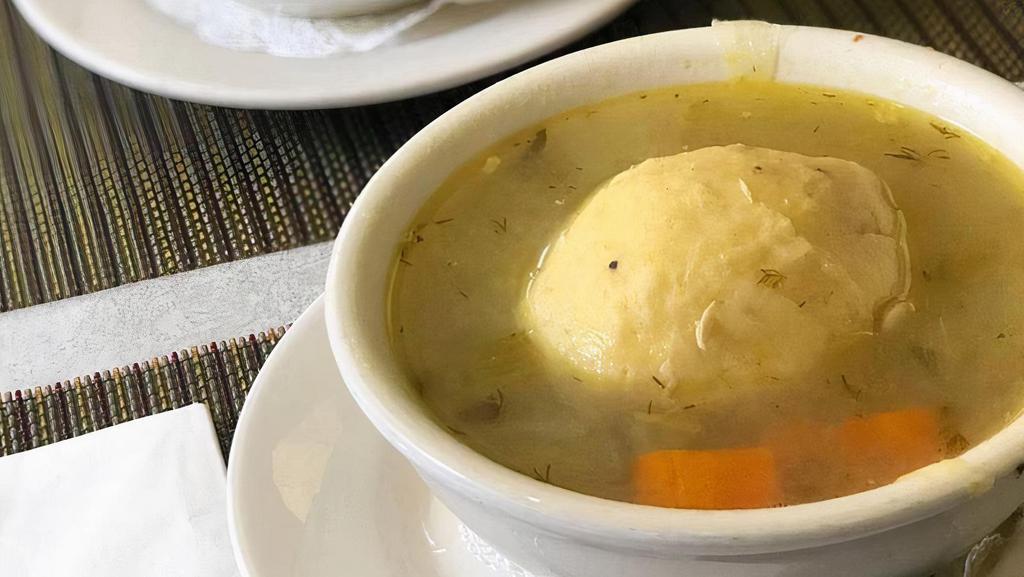 Grandma'S Matzoh Ball Soup · 