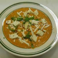 Paneer Makhani · Fresh milk, cotage cheese cooked in tomato sauce, sour cream with special desi spices.