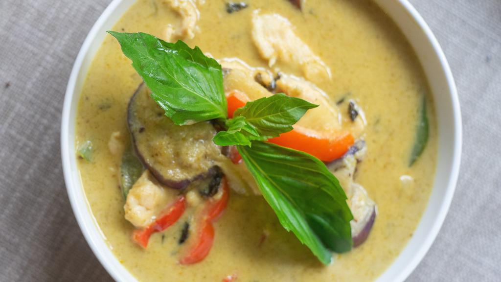 Green Curry(V/Gf) · Eggplant, bamboo shoot ,bell pepper and basil leaves, with coconut milk served with jasmine rice. Spicy**