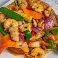 C7 Sarang Burong 佛砵飄香 · Fried taro stuffed with shrimp, chicken, corn, snow peas & black mushroom topped with cashew...