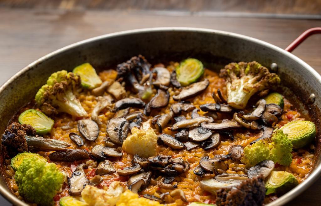 Paella Vegetarina · bomba rice simmered with vegetables