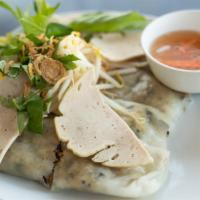 Vietnamese Steam Rice Rolls (Bánh Cuốn) · Pork mince, wood ear mushrooms, pork ham, shallots, basil and bean sprouts served with fish ...