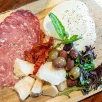 Chef'S Board · Proscuitto, homemade fresh mozzarella, roasted peppers, and kalamata olives.